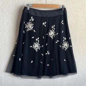 Ann Taylor Midi Black Satin & Tulle Skirt w/  White Floral Embroidery Size 4